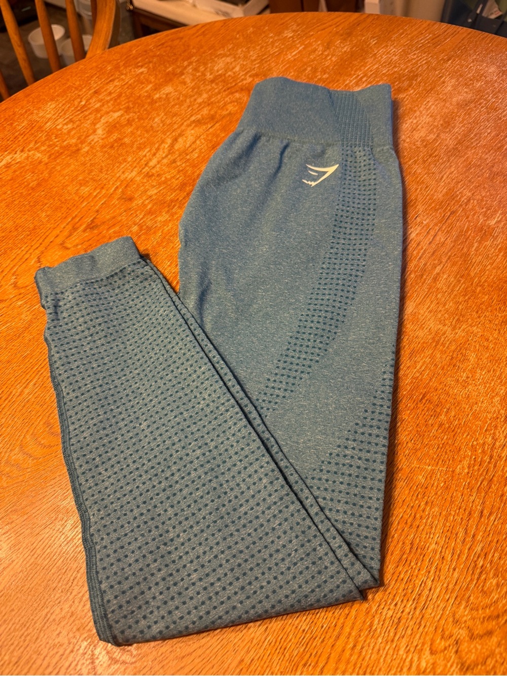 Gymshark Women’s Teal Seamless Leggings with Subtle Texture